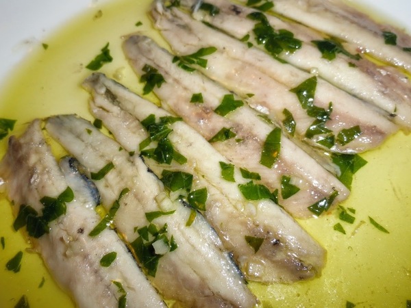 BOQUERONES