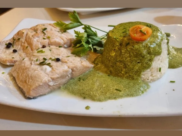 Pink salmon with spinach cream