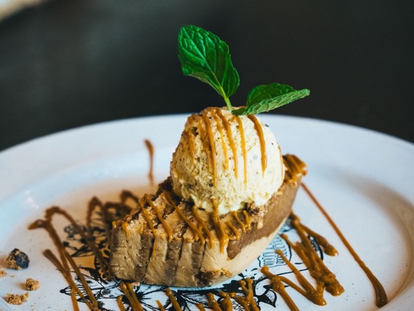 Tarta Lotus con helado 