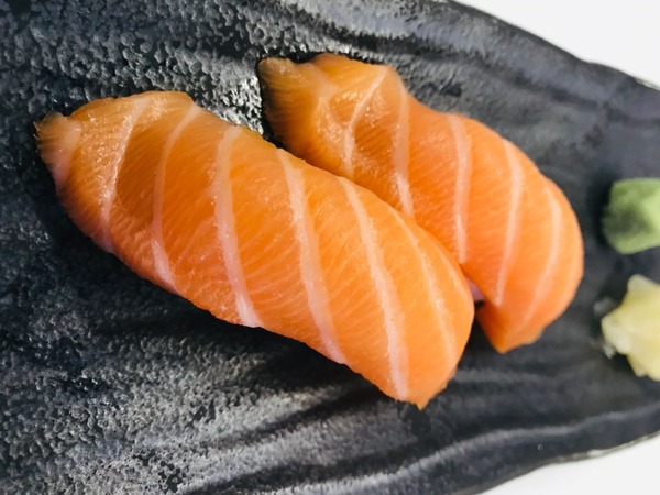 NIGIRI SALMÓN