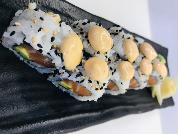 CALIFORNIA SALMON ROLL