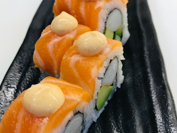 SALMON AMOR ROLL