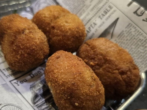 croquetas de pollo minmo 4 unidades