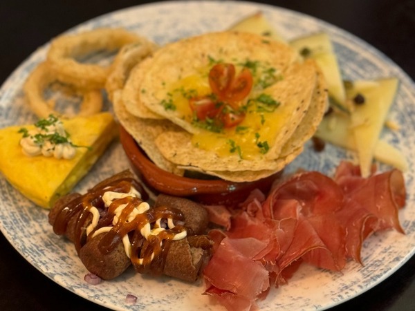 TAPAS TABLE