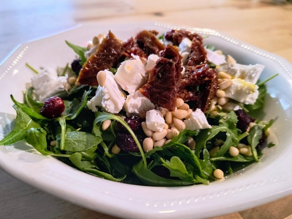 ENSALADA DE RUCULA  A LA ITALIANA