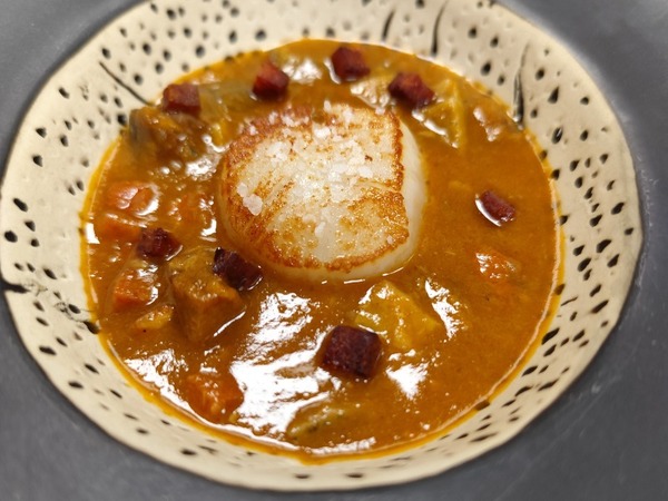 CALLOS DE PIEL Y TORO DE ATÚN ROJO